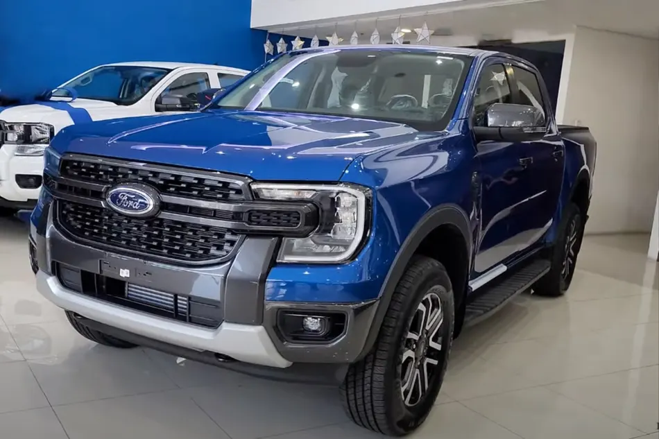 Blue Ford Ranger pickup